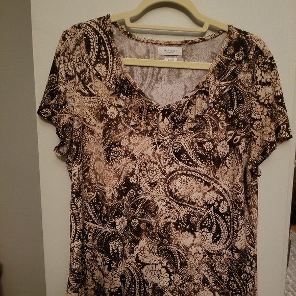 FINAL PRICE - Van Heusen Short Sleeve Top - XL - Picture 2 of 4